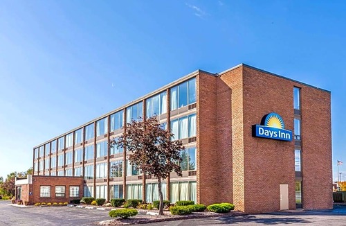 Syracuse Hotel | 2-Star Hotel ∙ Days Inn by Wyndham Syracuse