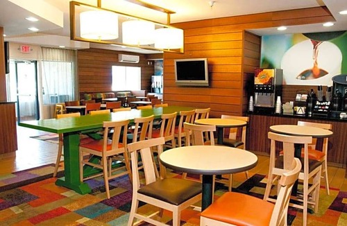Ponca City Hotel | 2-Star Hotel ∙ Fairfield Inn by Marriott Ponca City