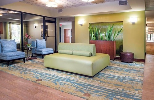 Broken Arrow Hotel | 2-Star Hotel ∙ Hampton Inn Tulsa/Broken Arrow