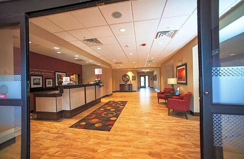 Fort Morgan Hotel | 2-Star Hotel ∙ Hampton Inn Fort Morgan