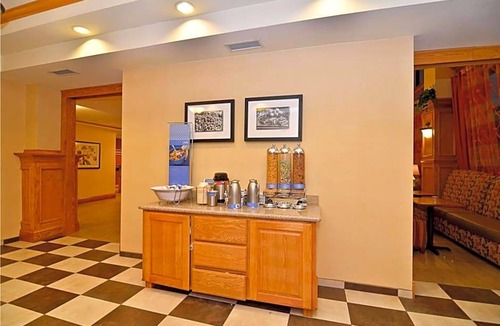 Nacogdoches Hotel | 2-Star Hotel ∙ Hampton Inn & Suites Nacogdoches