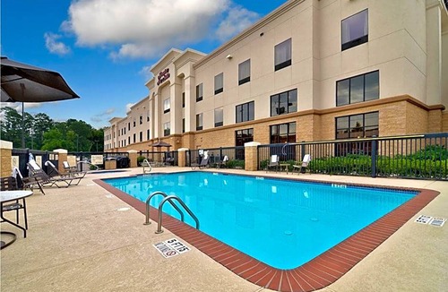 Nacogdoches Hotel | 2-Star Hotel ∙ Hampton Inn & Suites Nacogdoches