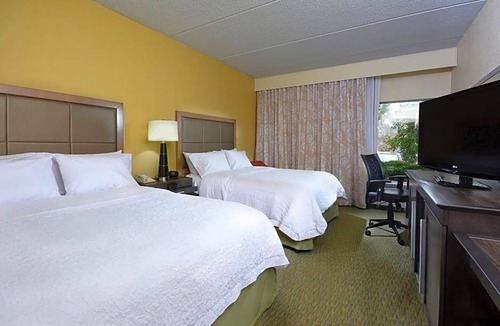Wake Forest Hotel | 2-Star Hotel ∙ Hampton Inn Raleigh/Town of Wake Forest