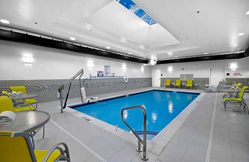 Glenwood South Hotel | 2-Star Hotel ∙ Hampton Inn & Suites - Raleigh Downtown
