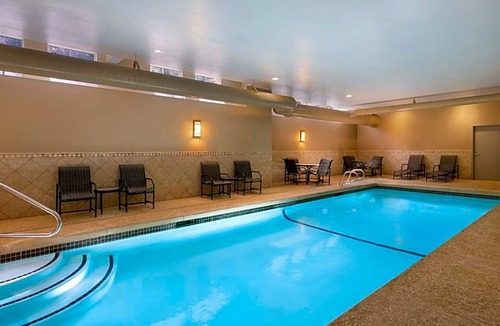 Exeter Hotel | 2-Star Hotel ∙ Hampton Inn & Suites Exeter