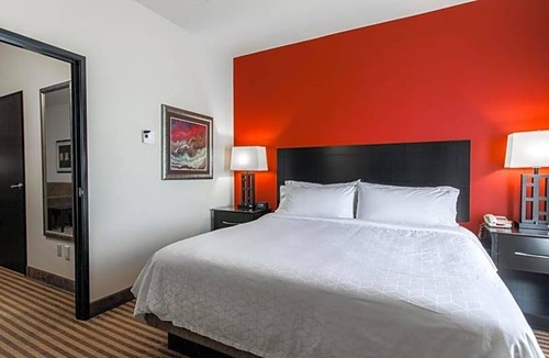Quail Creek Hotel | 2-Star Hotel ∙ Holiday Inn Express Hotel & Suites Oklahoma City Northwest, an IHG Hotel