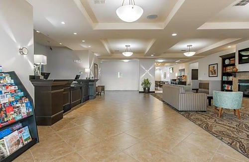 Quail Creek Hotel | 2-Star Hotel ∙ Holiday Inn Express Hotel & Suites Oklahoma City Northwest, an IHG Hotel