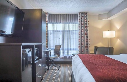 Leamington Hotel | 2-Star Hotel ∙ Quality Inn Leamington