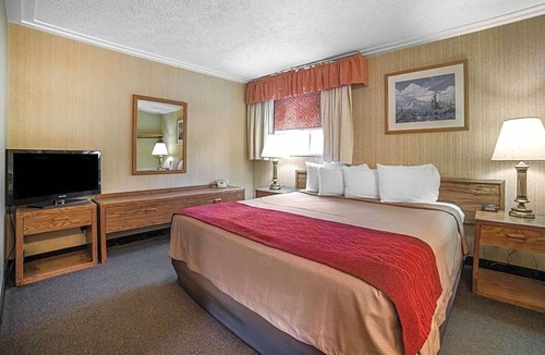 Lander Hotel | 2-Star Hotel ∙ Rodeway Inn Pronghorn Lodge