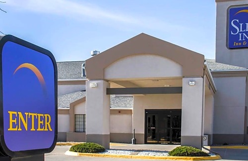 Columbus Hotel | 2-Star Hotel ∙ Sleep Inn & Suites Columbus