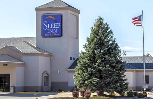 Columbus Hotel | 2-Star Hotel ∙ Sleep Inn & Suites Columbus