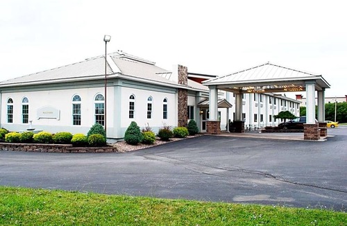 Watertown Hotel | 2-Star Hotel ∙ Travelodge by Wyndham Watertown