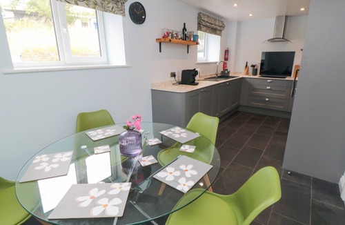 Langtoft Cottage | 2 Staveley Cottages