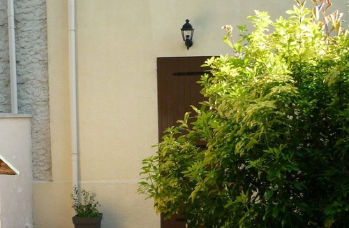 Coutevroult Apartment | 2-storey house
