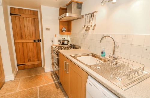 Ingleton Cottage | 2 STORRS COTTAGES, pet friendly, with open fire in Ingleton