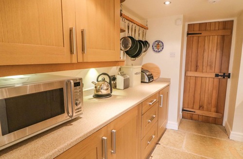 Ingleton Cottage | 2 STORRS COTTAGES, pet friendly, with open fire in Ingleton