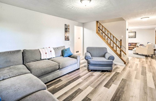 Howard House | 2-Story Apple Valley Home w/ Yard + Deck!