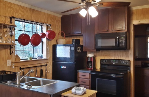 Flint Cabin | 2-Story Farm Cabin - Sleeps 5 - 50 Acres