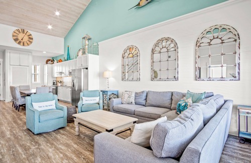 Cinnamon Shore Condo | 2-Story, Pet-Friendly, Condo @ Cinnamon Shore w/Pools, Dining & Amenities