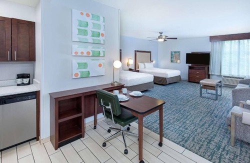 Sandy Springs Hotel | 2 Studio Queens w/Hot Breakfast, Indoor Pool & Fitness Center Access!