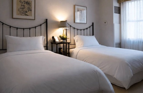 Uptown Hotel | 2 Superior Two Beds Suite | Hotel Granduca | Steps from Boutiques & Dining