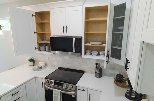 Brooksville House | #2 The beautiful Lemon House by Joyful