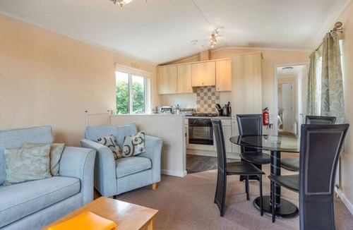 Bodmin Cabin | 2 The Beeches - - St Mabyn Cornwall