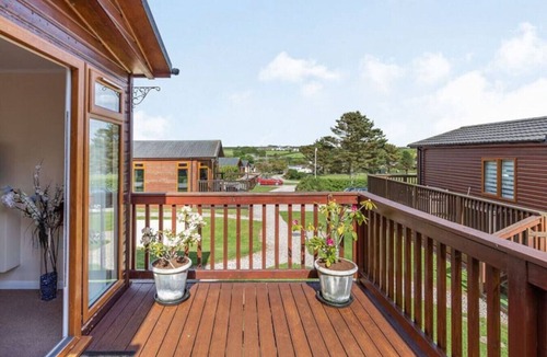 Bodmin Cabin | 2 The Beeches - - St Mabyn Cornwall