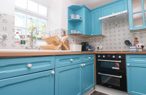 Ludgvan Cottage | 2 THE COTTAGES, with open fire in Ludgvan