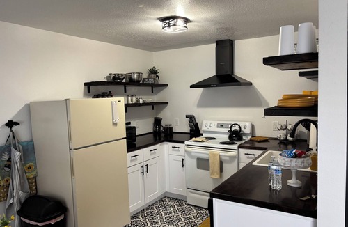 Pendleton Apartment | 2 The Honey Hive