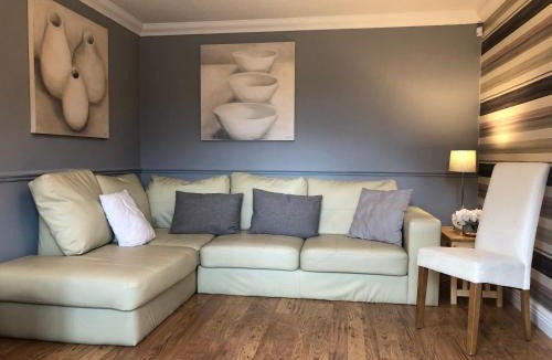 Winsford House | 2 The Mews