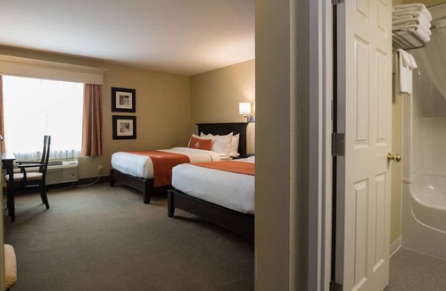 Sussex Hotel | 2 Units | Adventure-Friendly Stay w/Parking & Breakfast | Near National Park