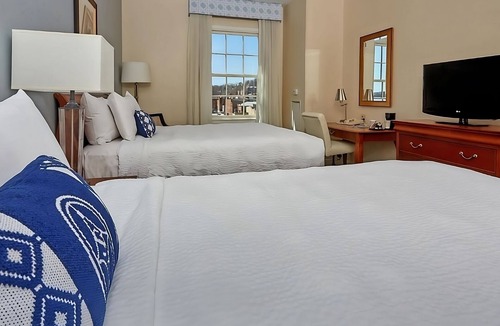 Staunton Hotel | 2 Units | Indoor Pool | Downtown Market St.