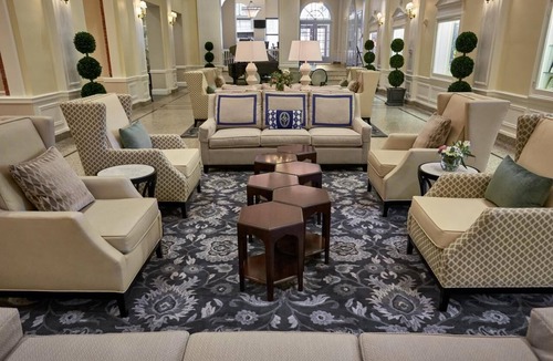 Staunton Hotel | 2 Units | Indoor Pool | Downtown Market St.
