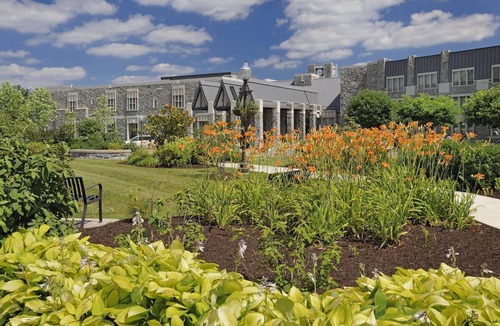 Blacksburg Hotel | 2 Units Near Virginia Tech | Spacious Stay in Blacksburg