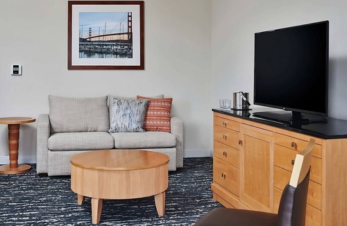 Berkeley Hotel | 2 Units | Spacious Waterfront Stay near Berkeley Marina with Pool Access