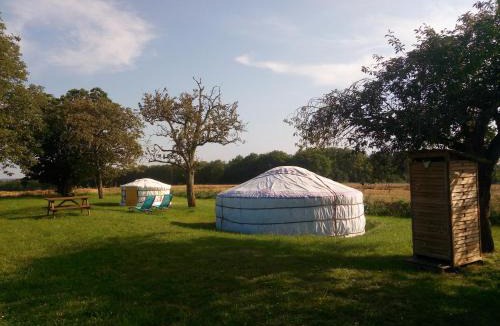 Druyes-les-Belles-Fontaines Other | 2 Yourtes au naturel