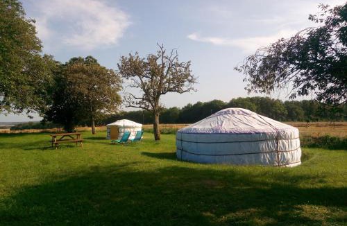 Druyes-les-Belles-Fontaines Other | 2 Yourtes au naturel
