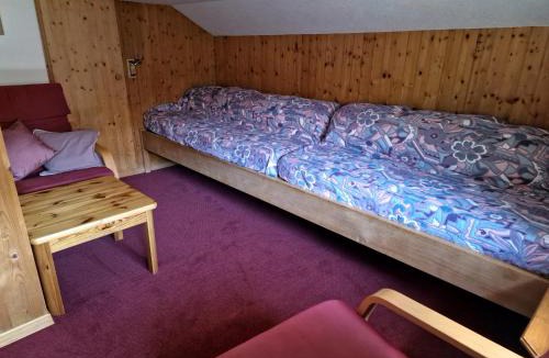 Frauenkirch Apartment | 2 Zimmer Ferienwohnung Davos-Glaris