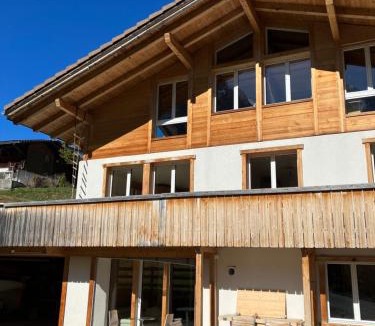 Adelboden Apartment | 2-Zimmer Ferienwohnung,Parterre,Sitzplatz,Garage