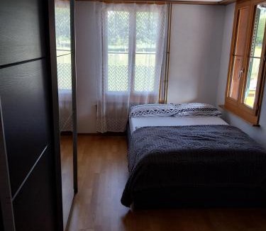 Spiez House | 2 Zimmer Unterkunft