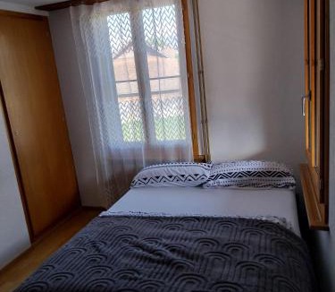 Spiez House | 2 Zimmer Unterkunft