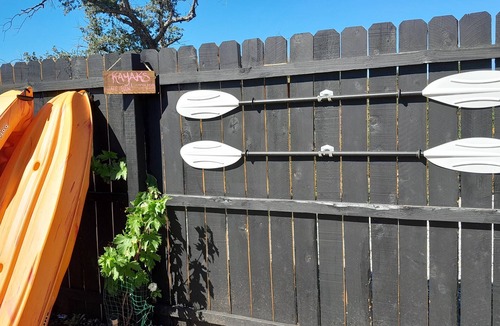 Mokelumne Hill RV Rental | 20 acre luxury glamping grounds