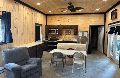 Emporia House | 20 acres Bunkhouse in Emporia, KS