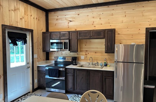 Emporia House | 20 acres Bunkhouse in Emporia, KS