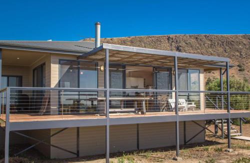 Normanville House | 20 Lady Bay Road