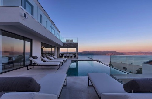 Ripenda Kosi Villa | 20% Last minute offer - Villa Ateneum