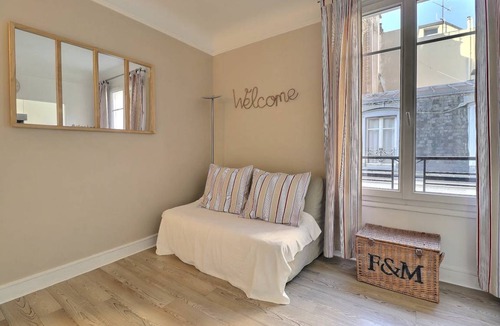 Ternes Apartment | 20 m² Apartment ∙ 1 guest