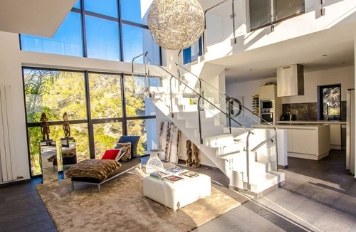 Sitges Town Center Villa | 20 min drive/Sitges Villa Mar del Este Calm, Design, Zen, Very well maintained.