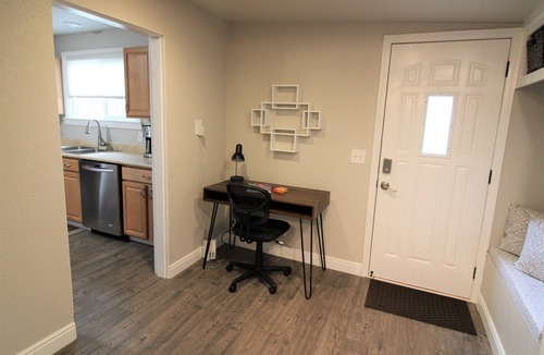 Arvada House | 20 min to RedRocks, 15 min to downtown, 420ok, Free RV parking, Private, dogs ok